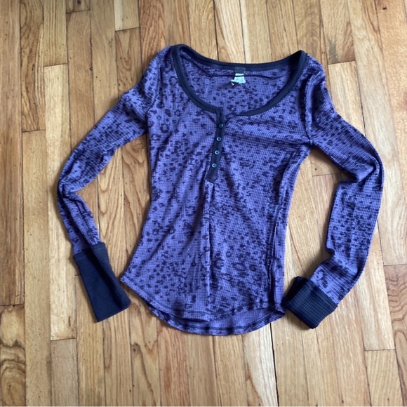 Free People Henley Top - Picture 2 of 4